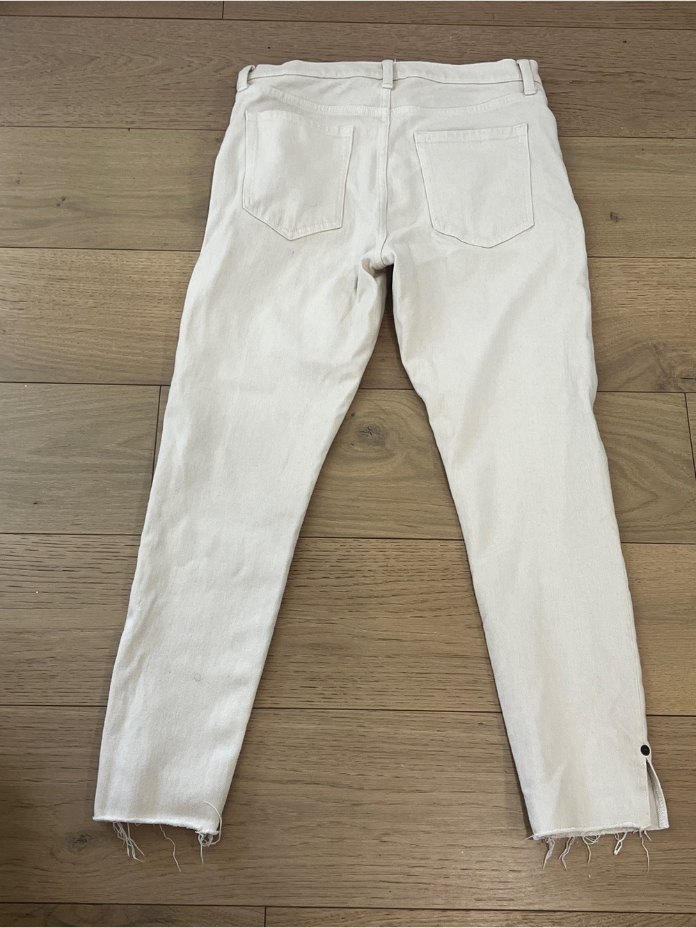 Banana Republic Off-White Cropped Ankle Jeans